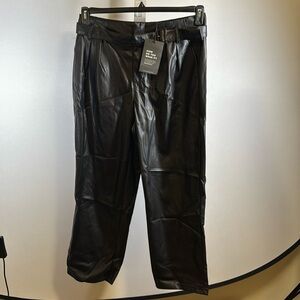 NWTs Who What Wear Pleather like pants. With matching belt. Front pockets.